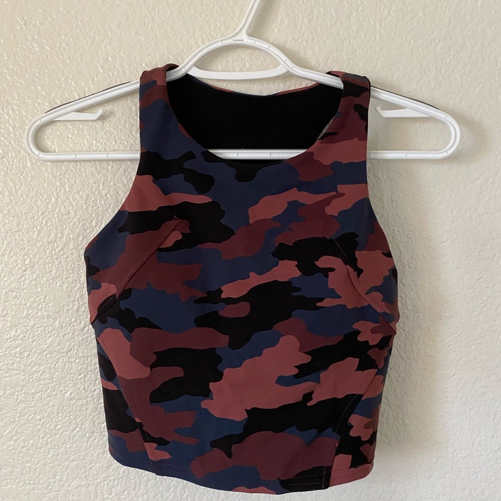 Lululemon high neck sports bra